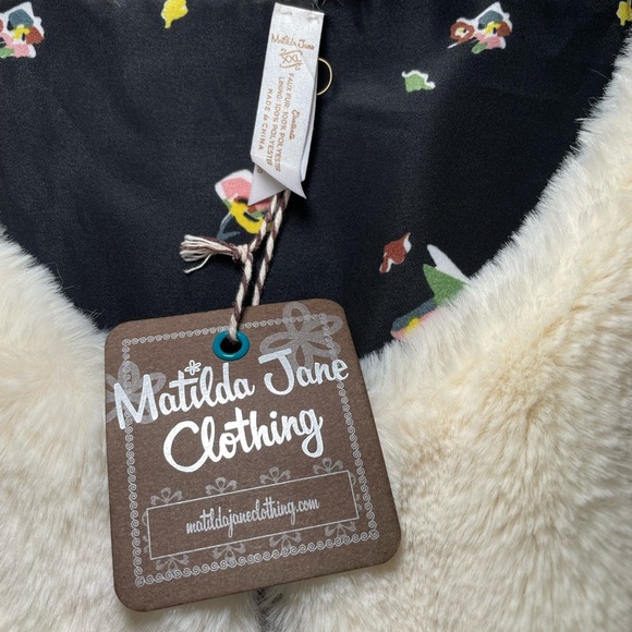 Matilda Jane Faux Fur Vest Womens XXL Ivory White Sleeveless Floral Lined Cozy - Picture 5 of 6